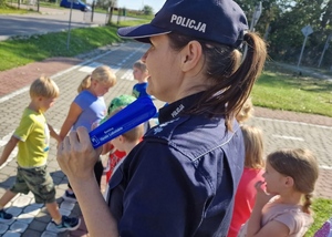 policjantka z odblaskami