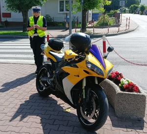 policjantka i motocykl