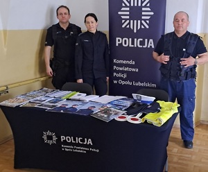 policjanci