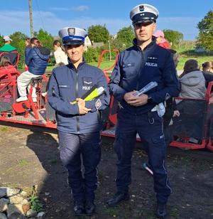 policjanci