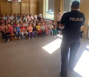 policjant i dzieci