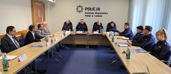 policjanci