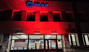 budynek podświetlony na czerwono