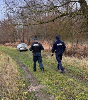 patrol terenu wokół rzeki Wisły