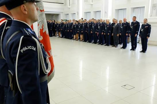 uroczysta zbiórka z okazji Święta Policji