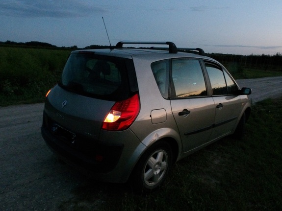 samochód Renault