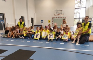 dzieci i policjantki