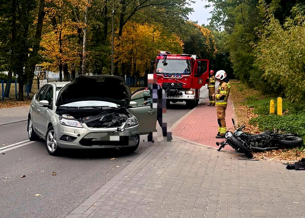 Wypadek w Poniatowej: motocyklista trafił do szpitala