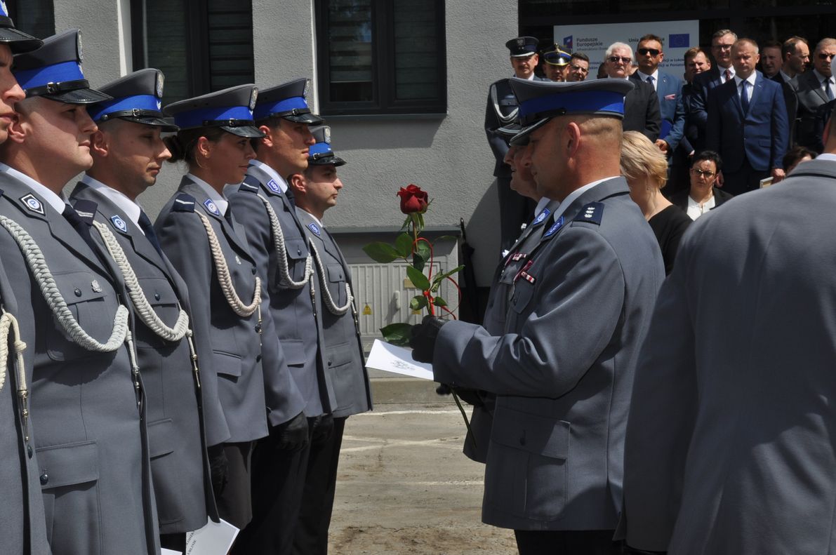 wręczanie awansów policjantom